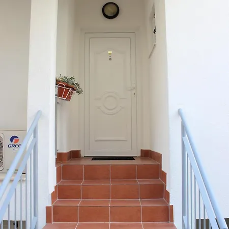 Apartamento Gem: Sea-view + Parking Nečujam